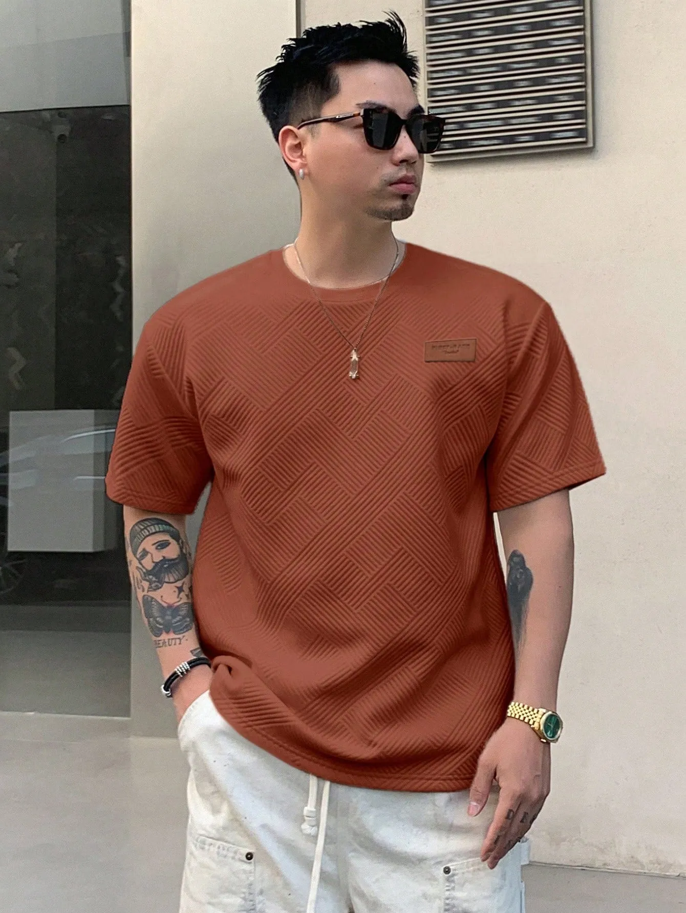 DAZY DAZY Men Stylish Solid Color Printed Label Adhesive Summer Short Sleeve T-Shirt