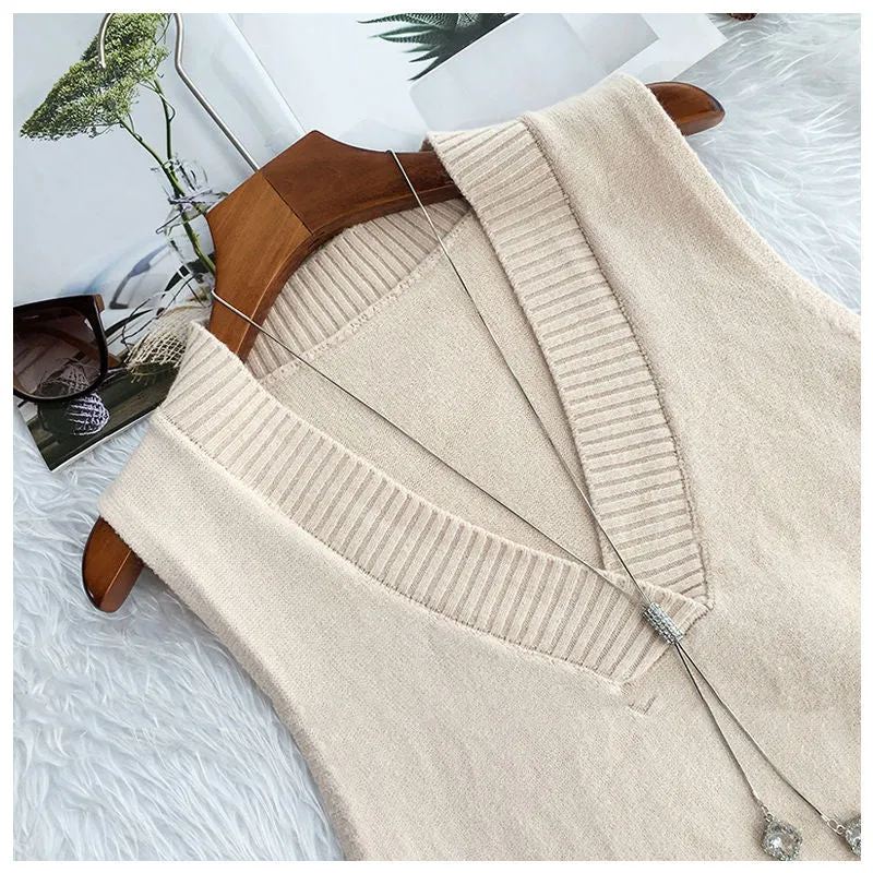V-neck knitted vest